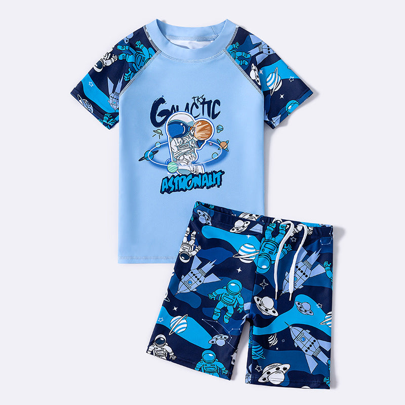 Quần Áo Bơi Cho Bé Trai Dạng Rời Cộc Tay Hoạ Tiết Phi Hành Gia Xanh