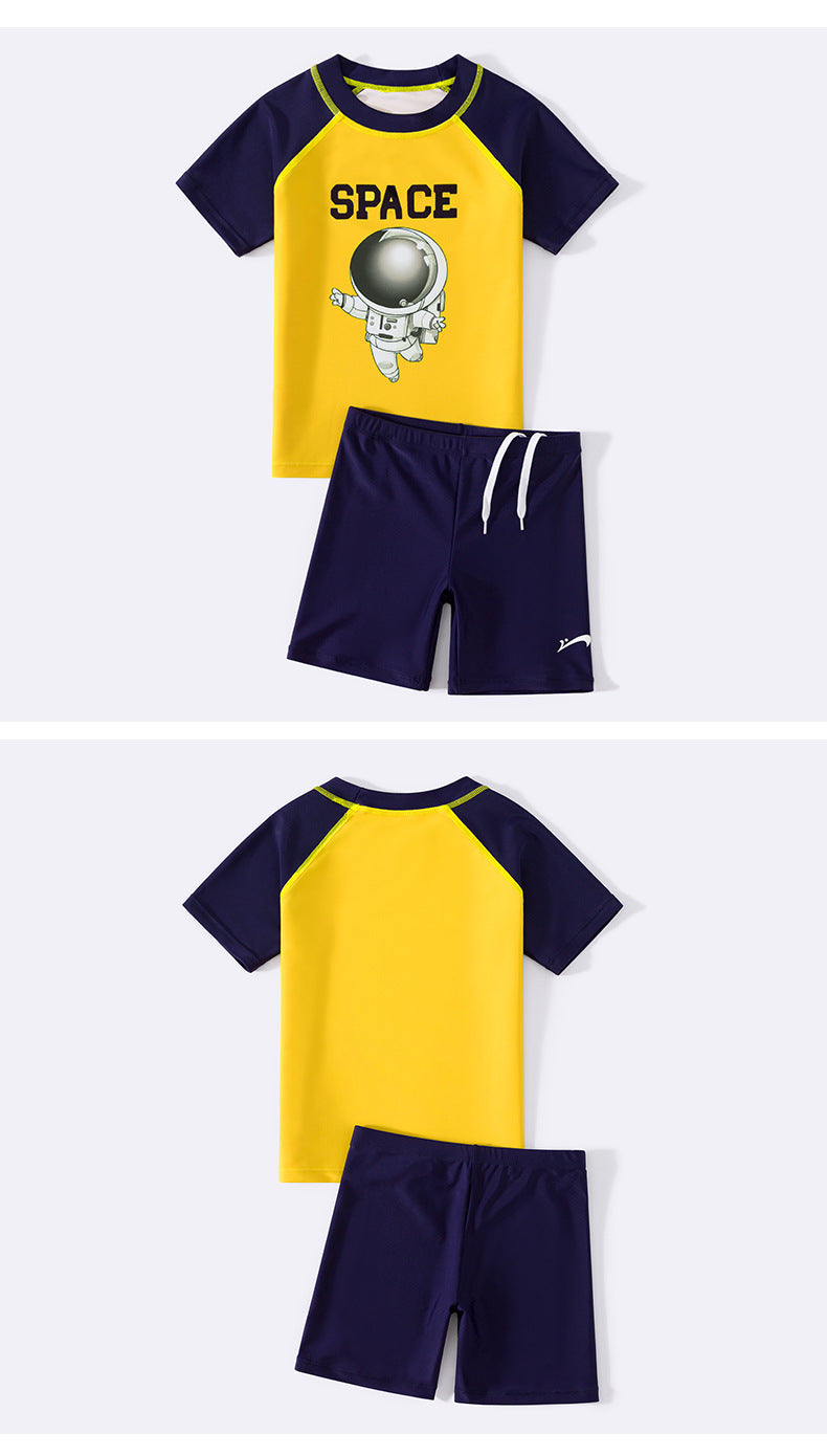 Quần Áo Bơi Cho Bé Trai Dạng Rời Cộc Tay Hoạ Tiết Phi Hành Gia Vàng