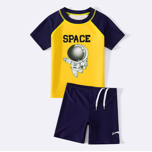 Quần Áo Bơi Cho Bé Trai Dạng Rời Cộc Tay Hoạ Tiết Phi Hành Gia Vàng