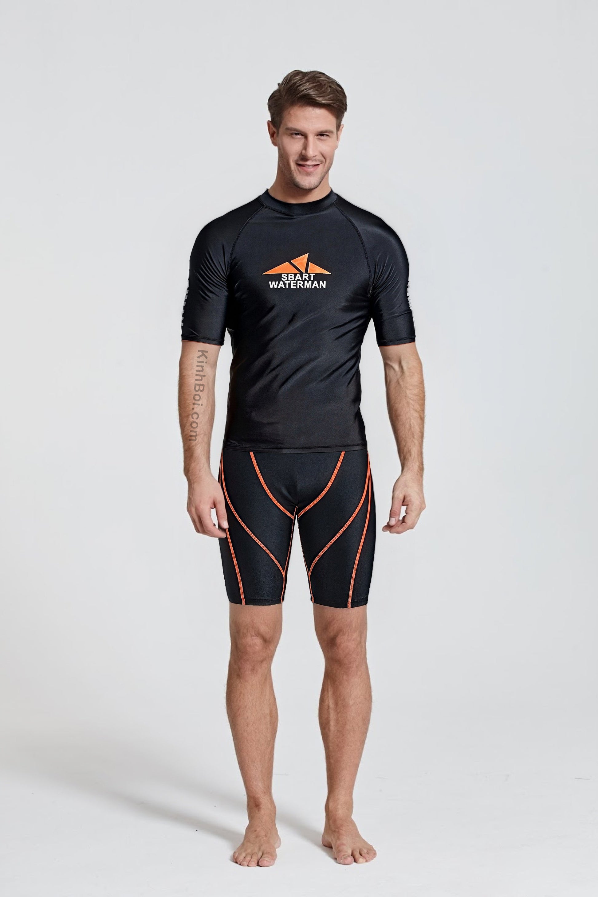 Set 2 món Quần Bơi và Áo Bơi Nam Cộc Tay Chống Nắng Chống UV Sbart D763 Den - ProSwim.vn